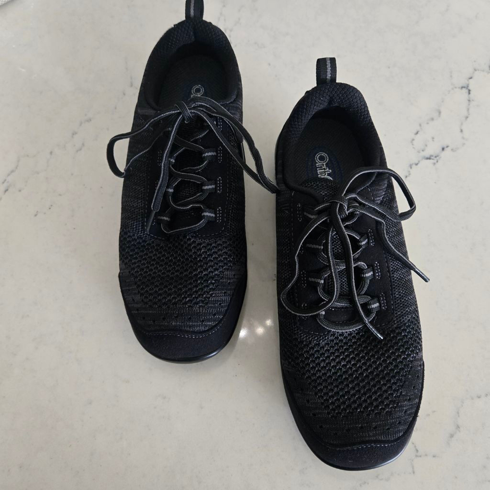 Women's OrthoFeet 717 Black Sneakers Size 8.5 EE